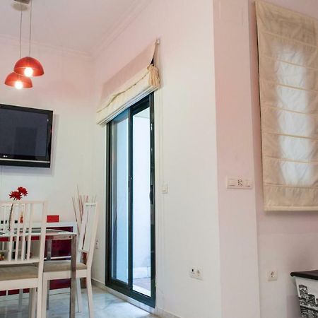 Apartamentos Rg Triana, Calle Castilla Con Patio Севілья Екстер'єр фото
