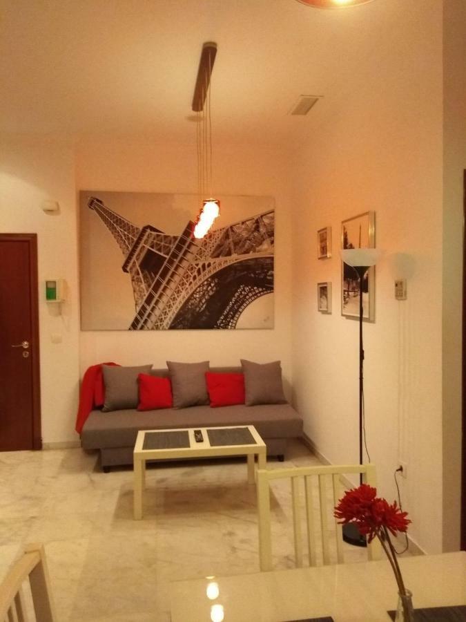 Apartamentos Rg Triana, Calle Castilla Con Patio Севілья Екстер'єр фото
